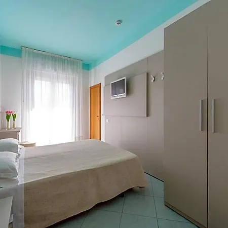 Hotel Christian 3*