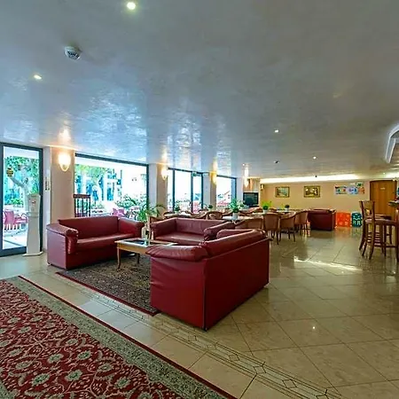 Christian Hotel 3*