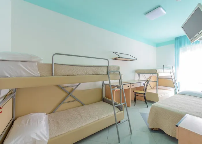 Christian 3* ريميني